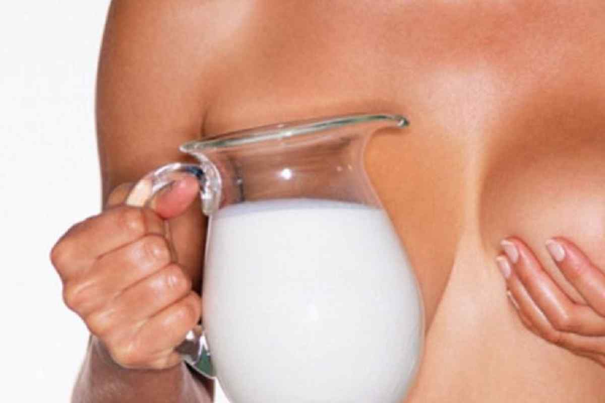 Молоко из титек фото