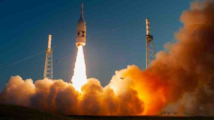 Розпочато будівництво пілотованого космічного корабля «Orion» для польотів на Місяць і Марс