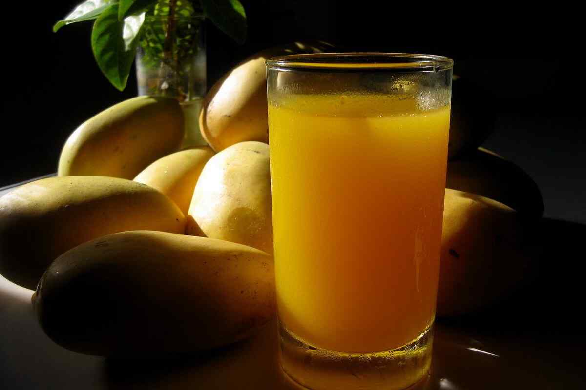 Як приготувати сік з манго