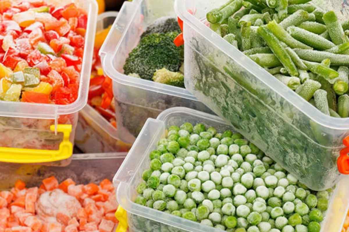 Які овочі можна заморозити і зберігати
