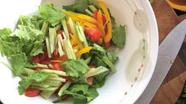 Як приготувати салат з тунцем і квасіллю