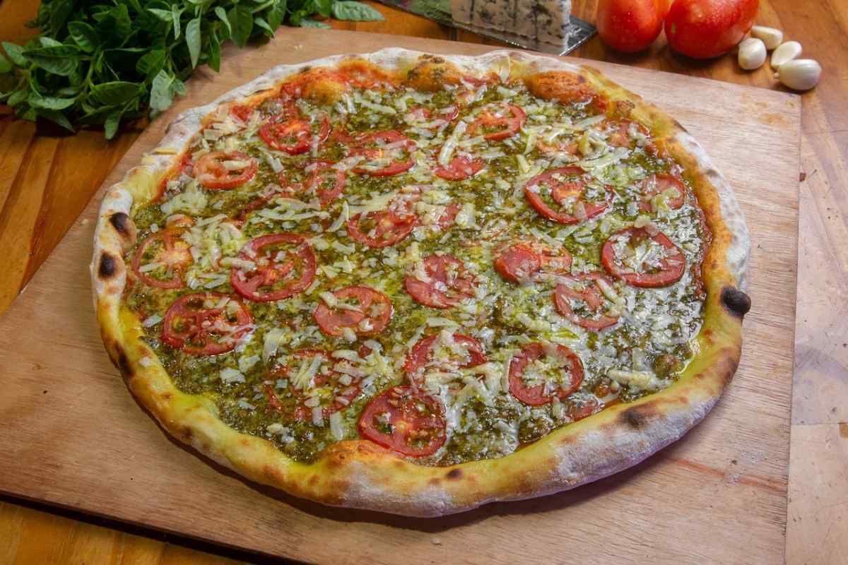 Як спекти піцу з овочами та індичкою