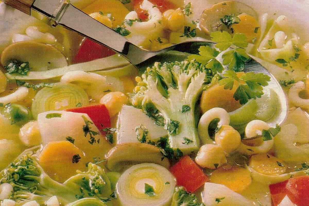 Як приготувати овочевий суп для схуднення "" За італійськими рецептами "
