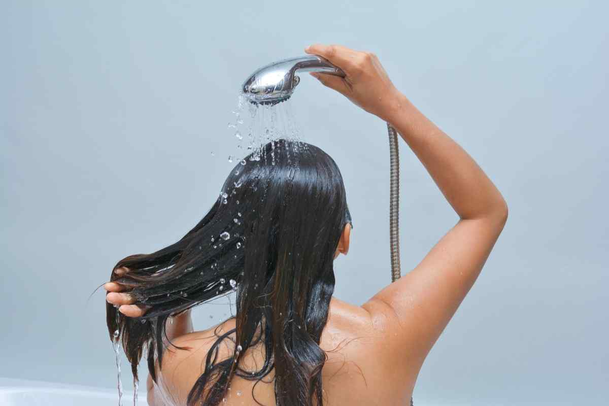 Як сушити волосся після купання в морі
