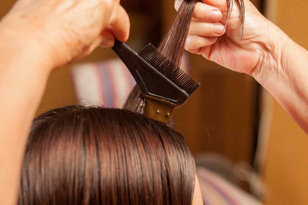 Фарбування волосся: на вологе волосся чи сухе?