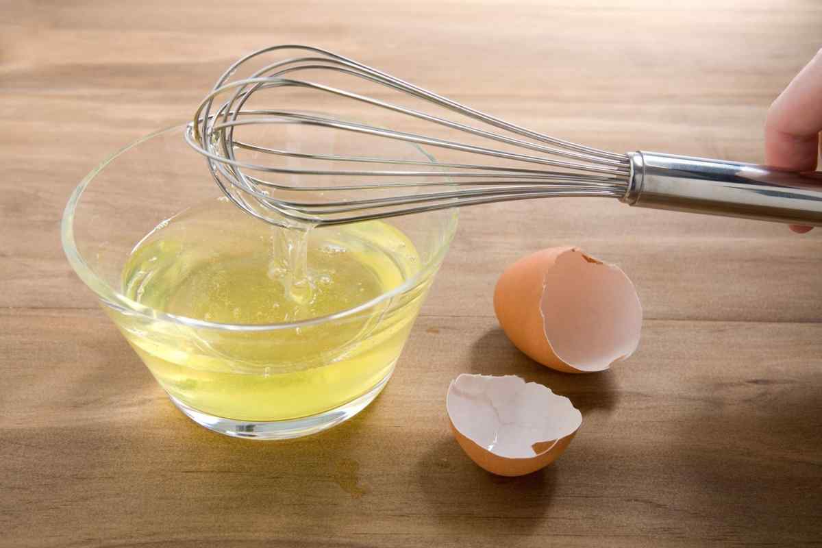 Рецепт маски для волосся з яєчного жовтка