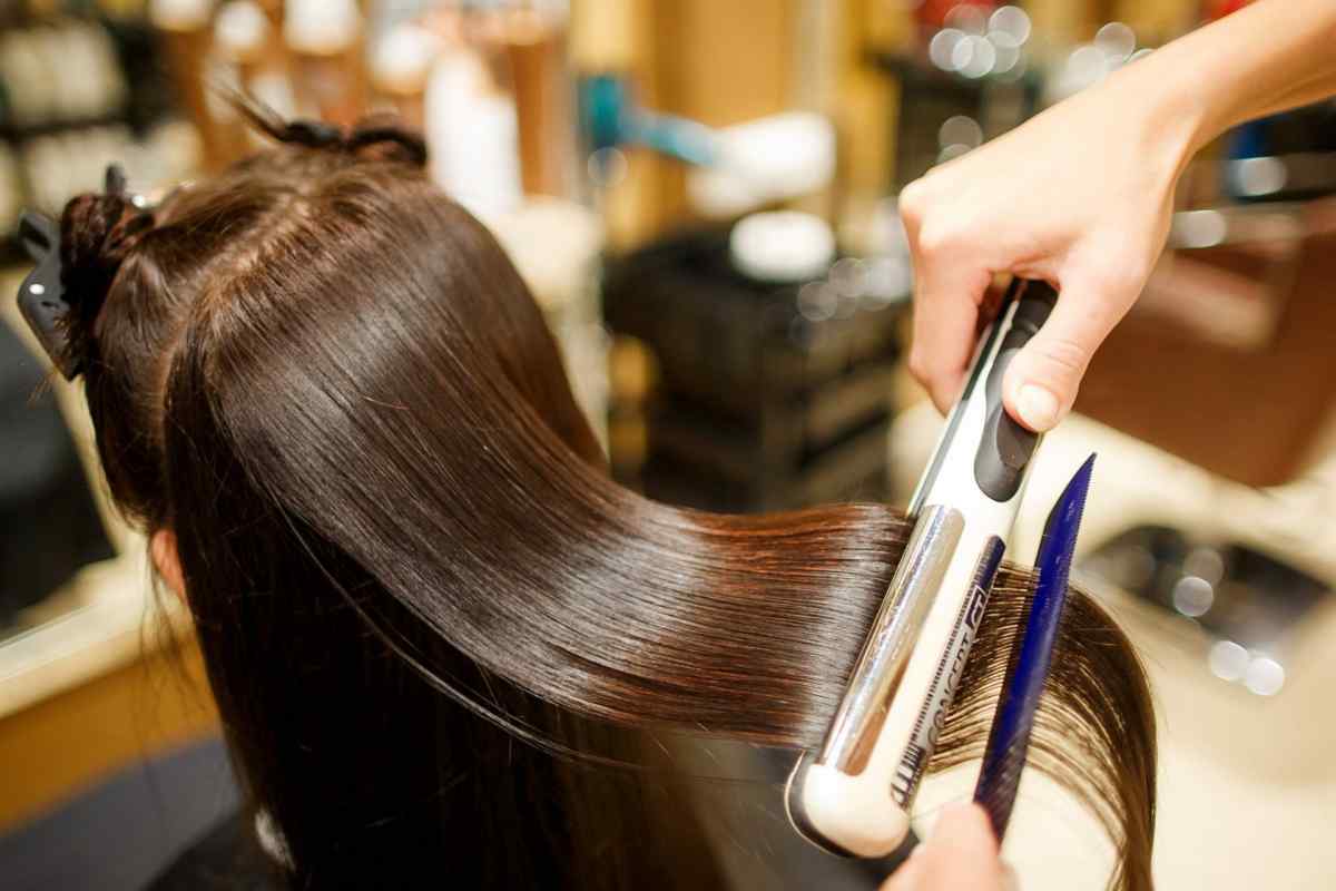 Як відновити пережжене волосся