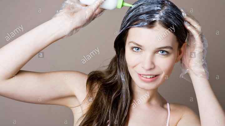 Як правильно освітлювати і тонувати волосся вдома