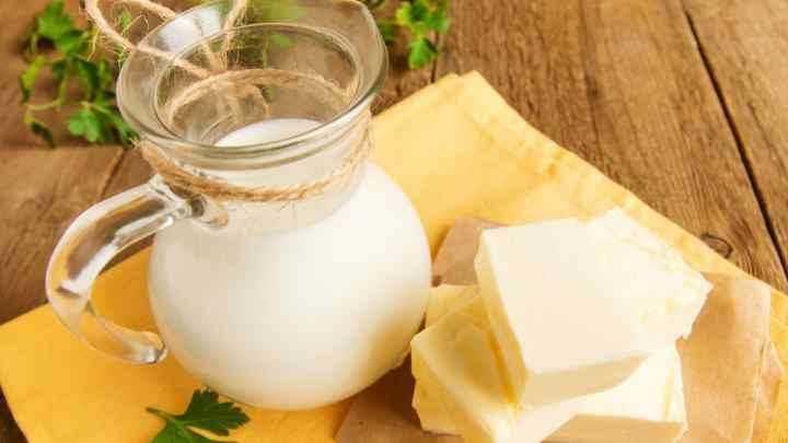 Як зробити вершкове масло з молока в домашніх умовах