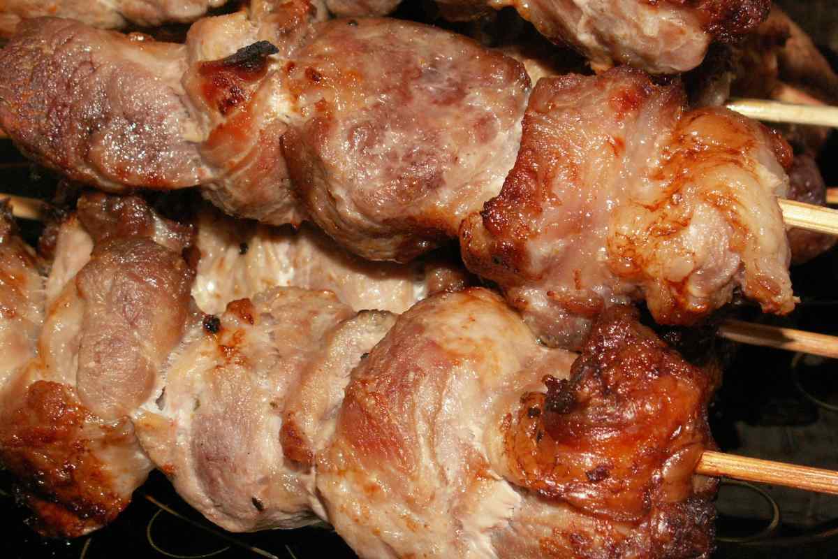 Шашлик у духовці зі свинини в рукаві