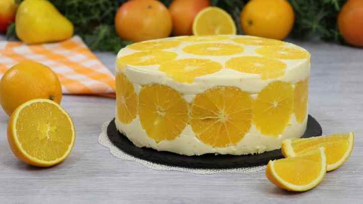 Повітряний фруктово-цитрусовий торт