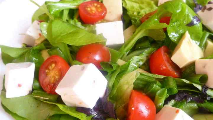 Рецепти салатів із сиром фетаксу