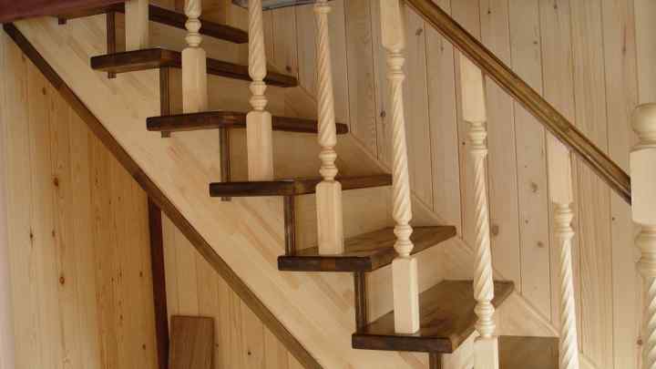 Як побудувати сходи дерев 'яні