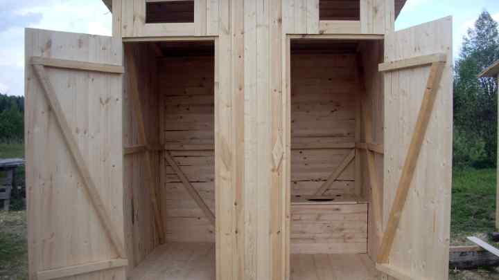 Як зробити дерев 'яний туалет