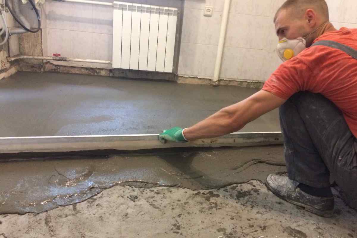 Як зробити цементну стяжку