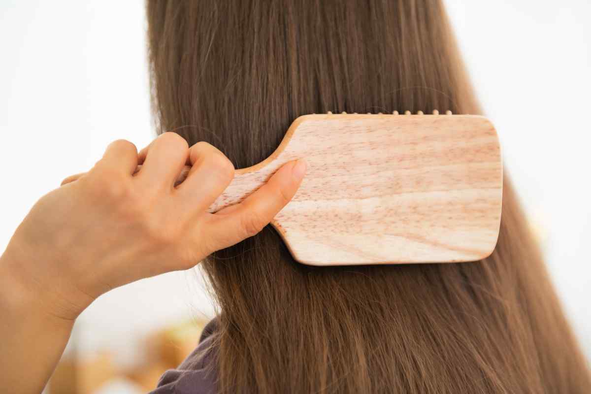 Як зробити волосся шовковистим
