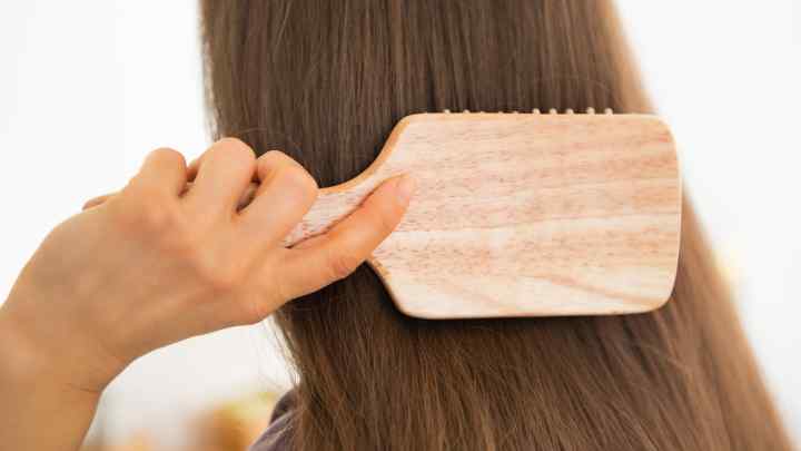 Як зробити волосся шовковистим