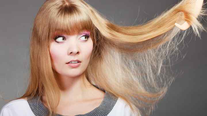 Як впоратися з сухим волоссям