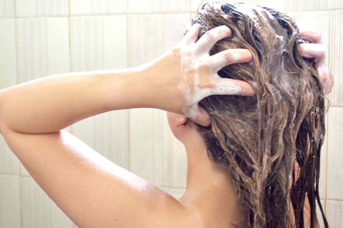 Як сушити волосся після купання в річці
