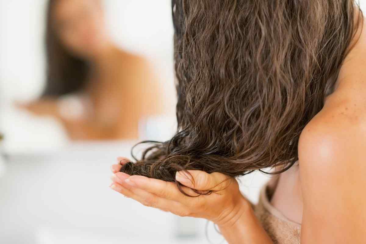 Як стимулювати зростання волосся
