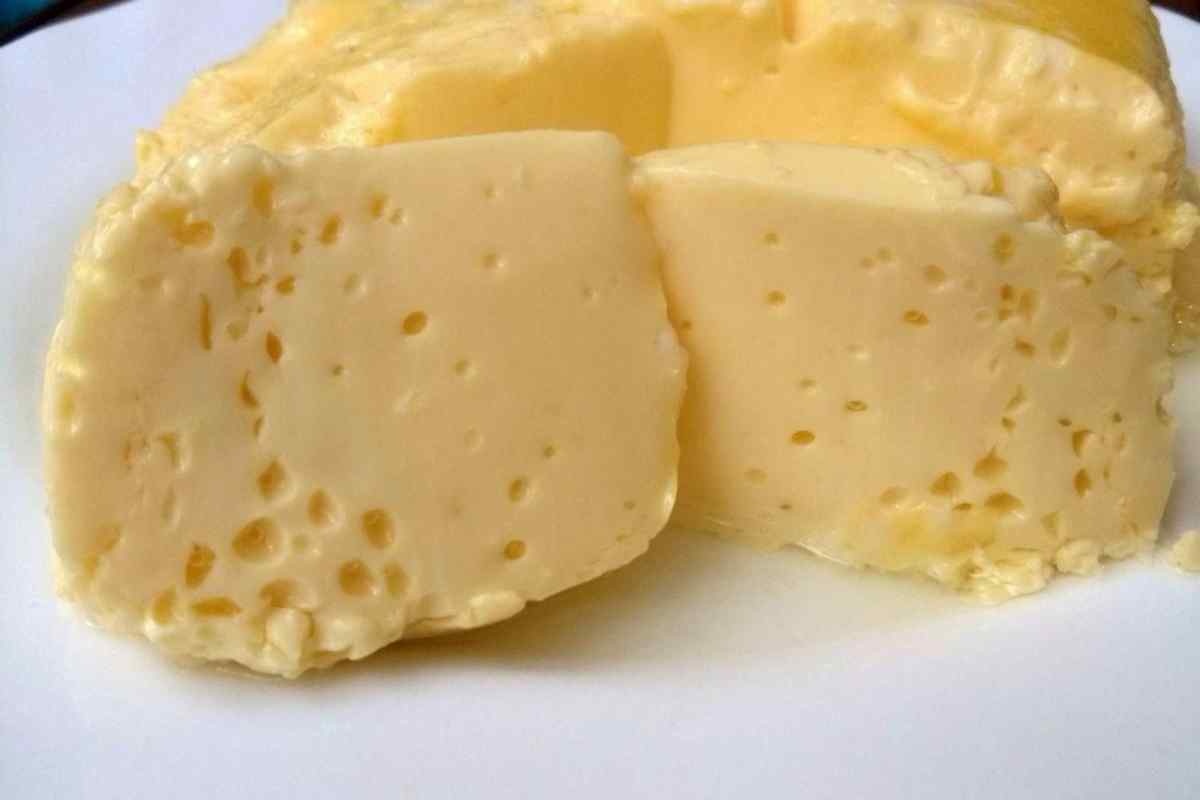 Твердий домашній сир з фісташками 0% жирності