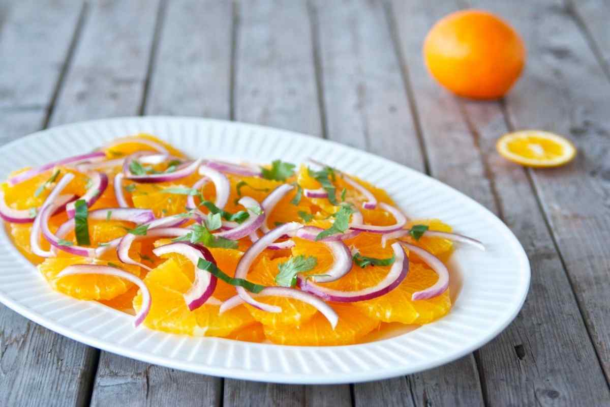 Салати з апельсинами