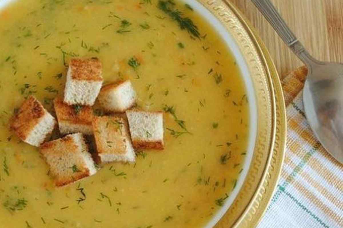 Пісний суп з дробленого гороху