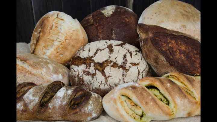 Як випікати хліб у духовці