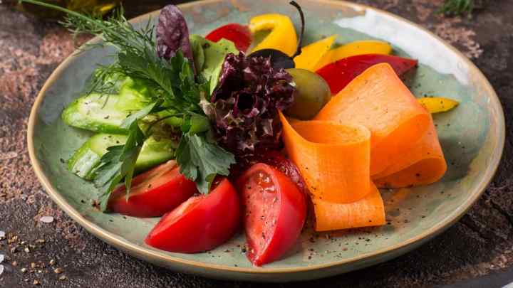 Як приготувати овочеве асорті з м 'ясом