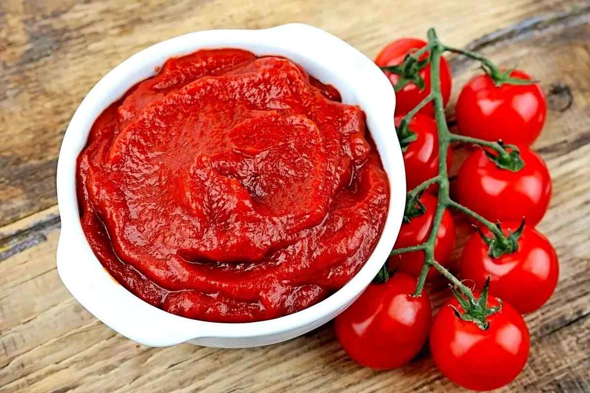 Як зробити кетчуп з томатної пасти