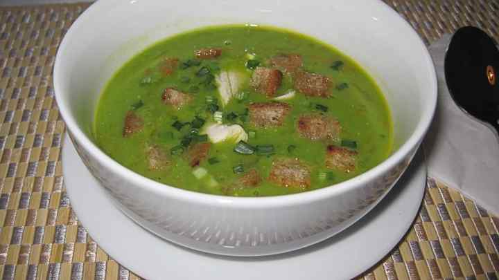 Як готувати рибний суп із зеленим горошком