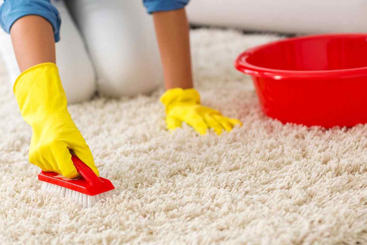Як очистити килим