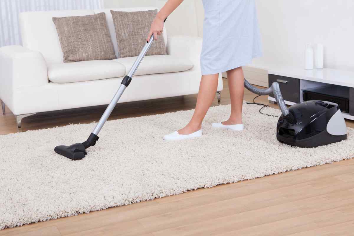 Як чистити килим