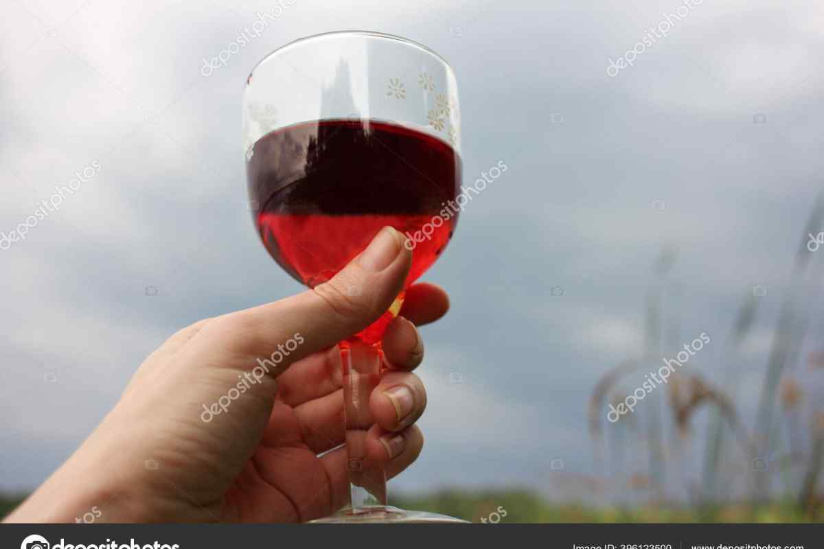 Як відмити червоне вино
