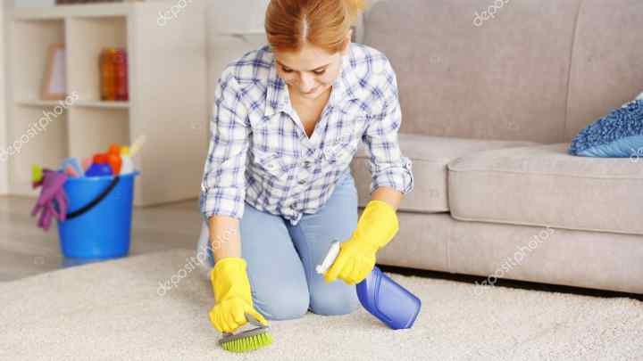 Як очистити килим від пластиліну