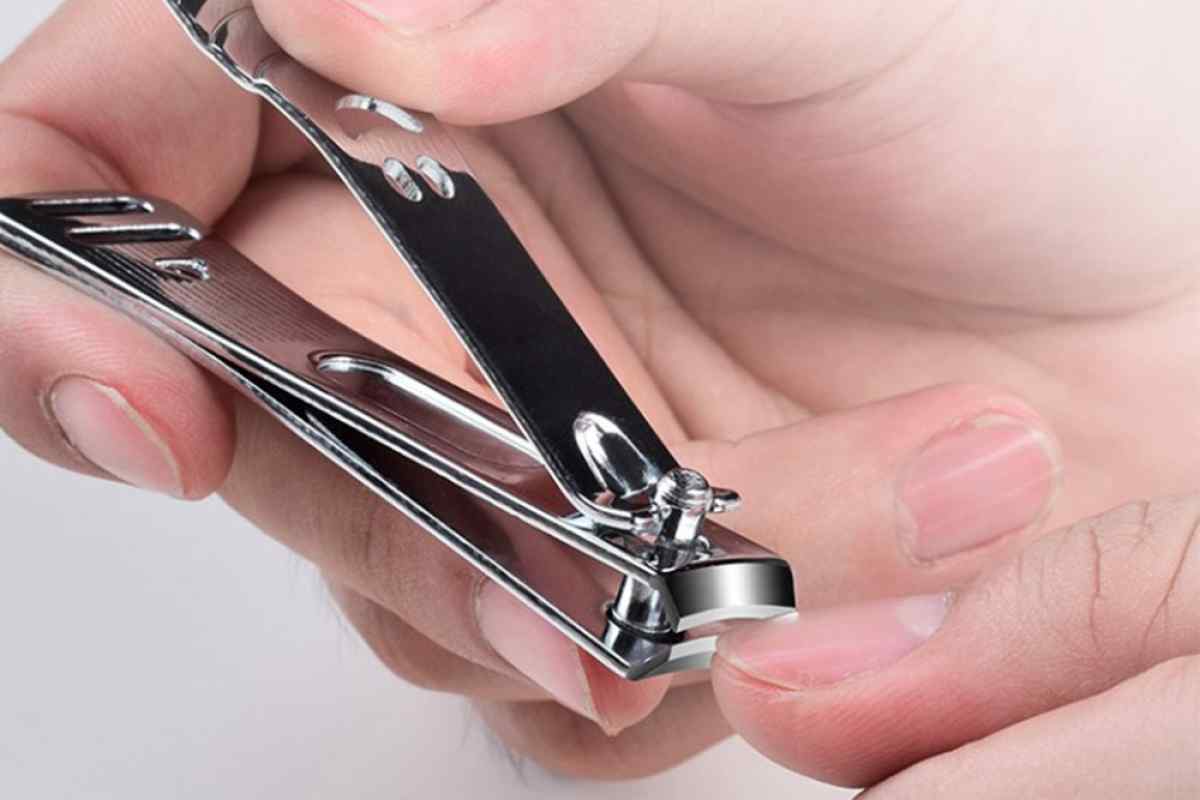 Як обрізати нігті