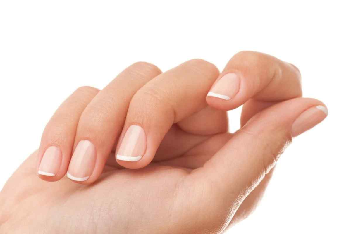 Як надовго зберегти здорові нігті, незважаючи на штучне покриття