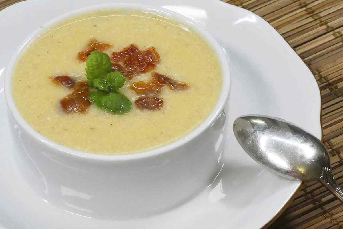 Картопляний суп-пюре з хрустким нутом