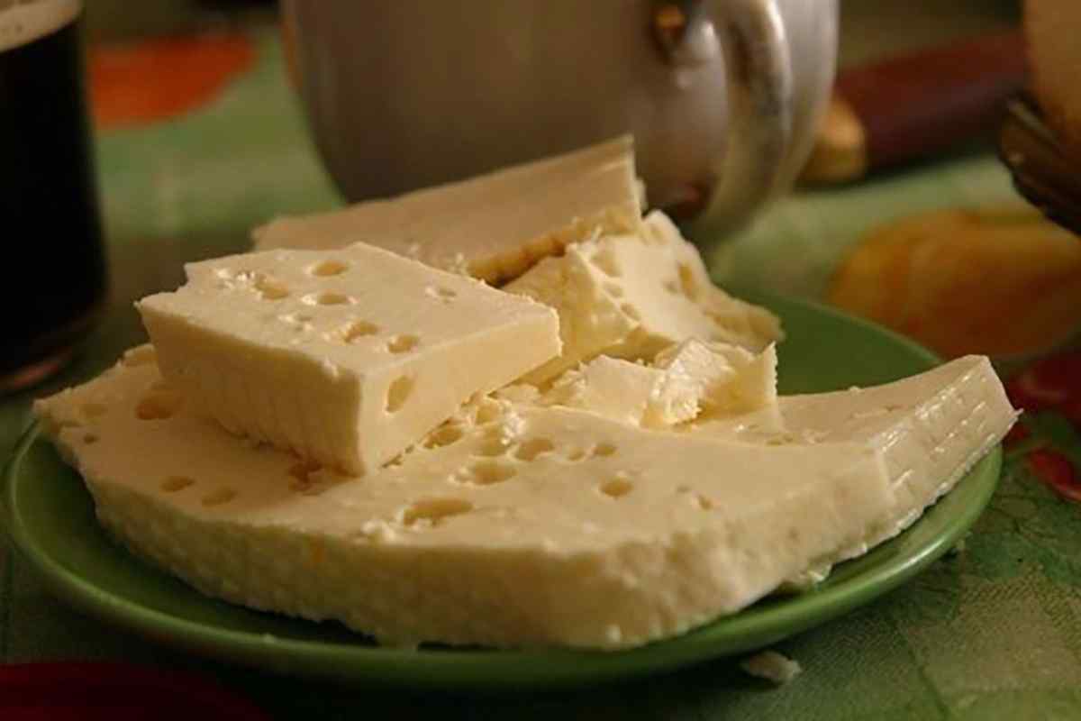 Домашній сир за класичним рецептом
