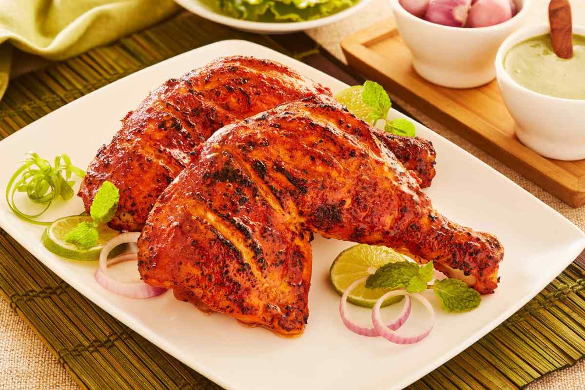 Chicken Sagwala - індійська ресторанна страва "" Курочка в шпинаті "