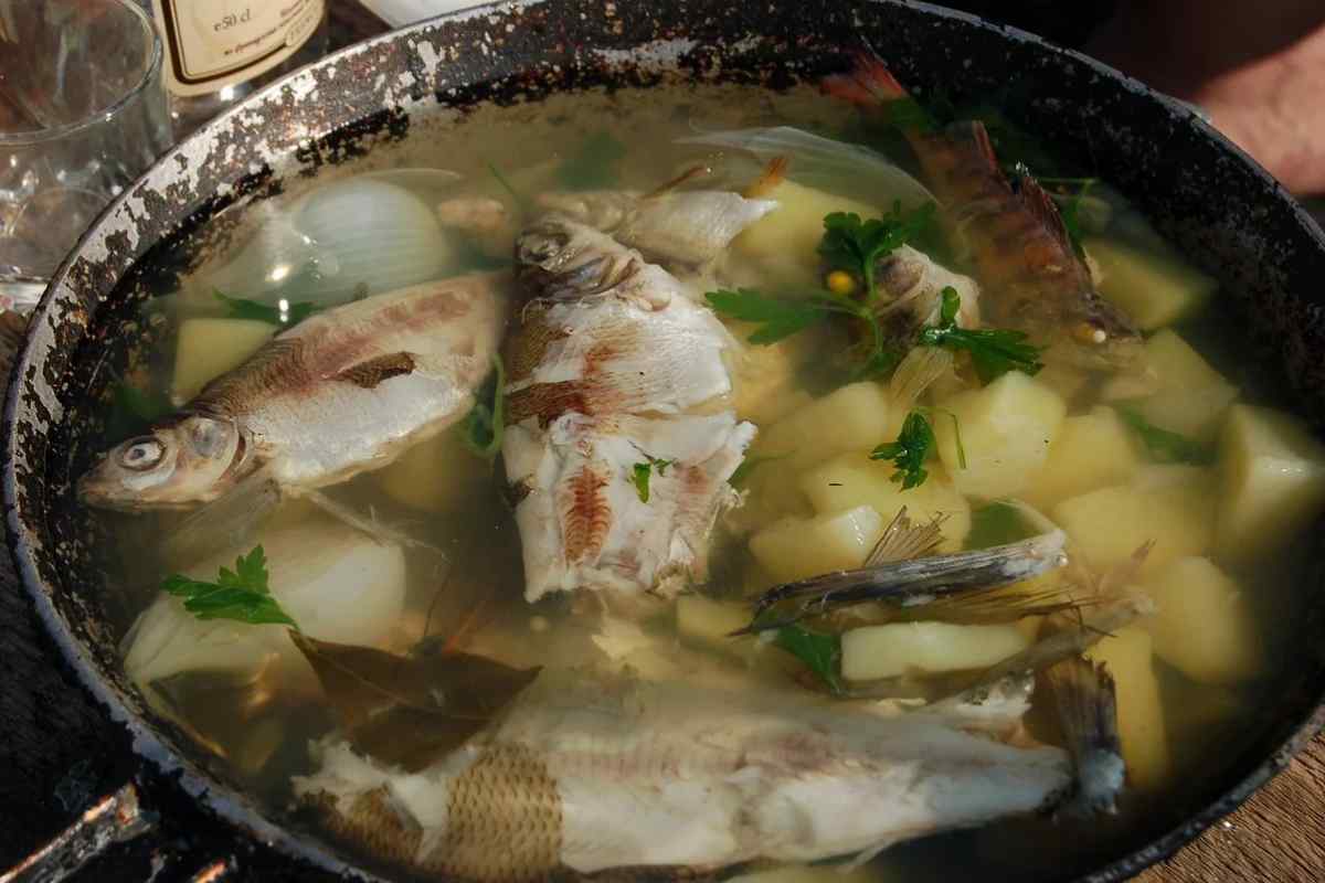Як приготувати рибу в горщикові