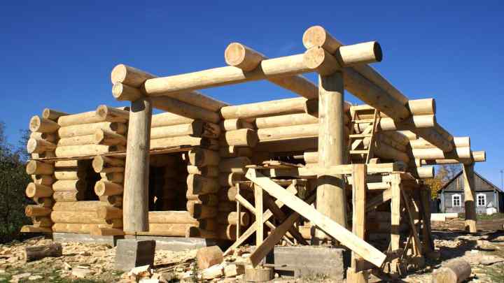 Як побудувати дерев 'яний зруб