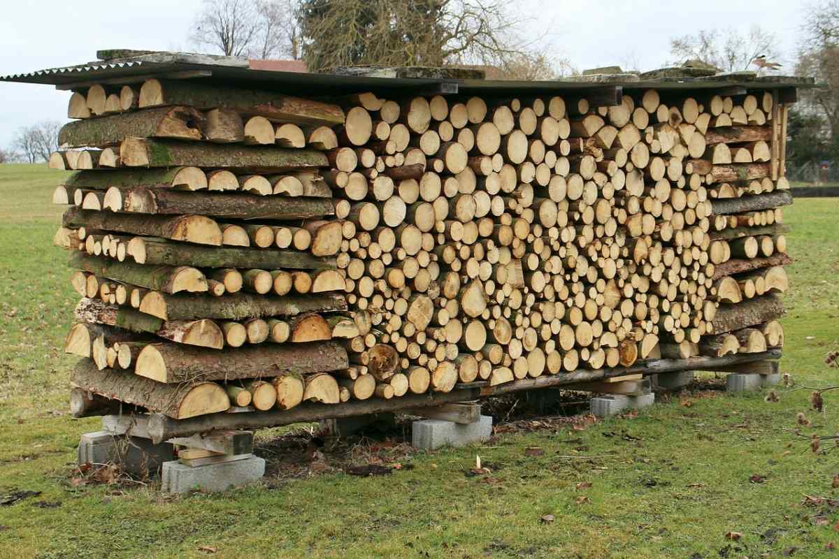 Як укласти дрова