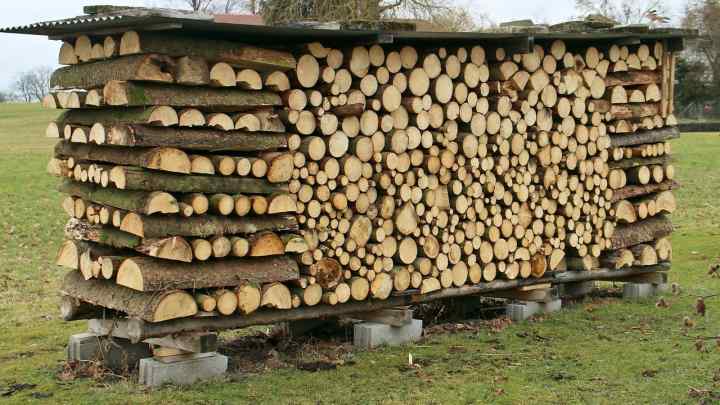 Як укласти дрова