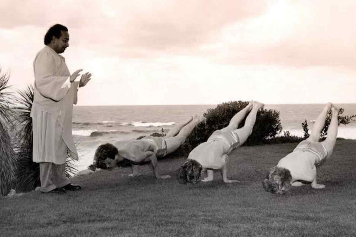 Живий ланцюг історії йоги