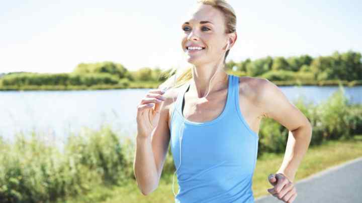 Як дихати під час бігу
