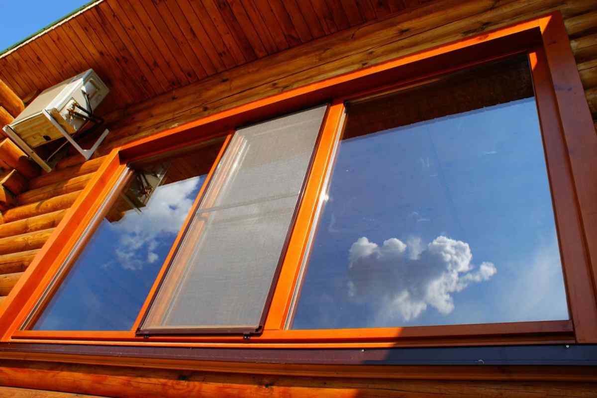 Як встановити ПВХ вікно в дерев 'яному будинку