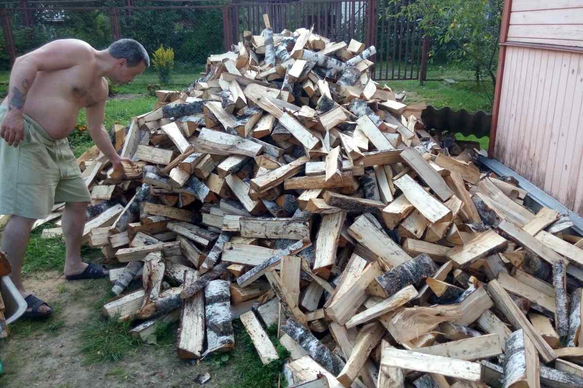 Як розколоти дрова
