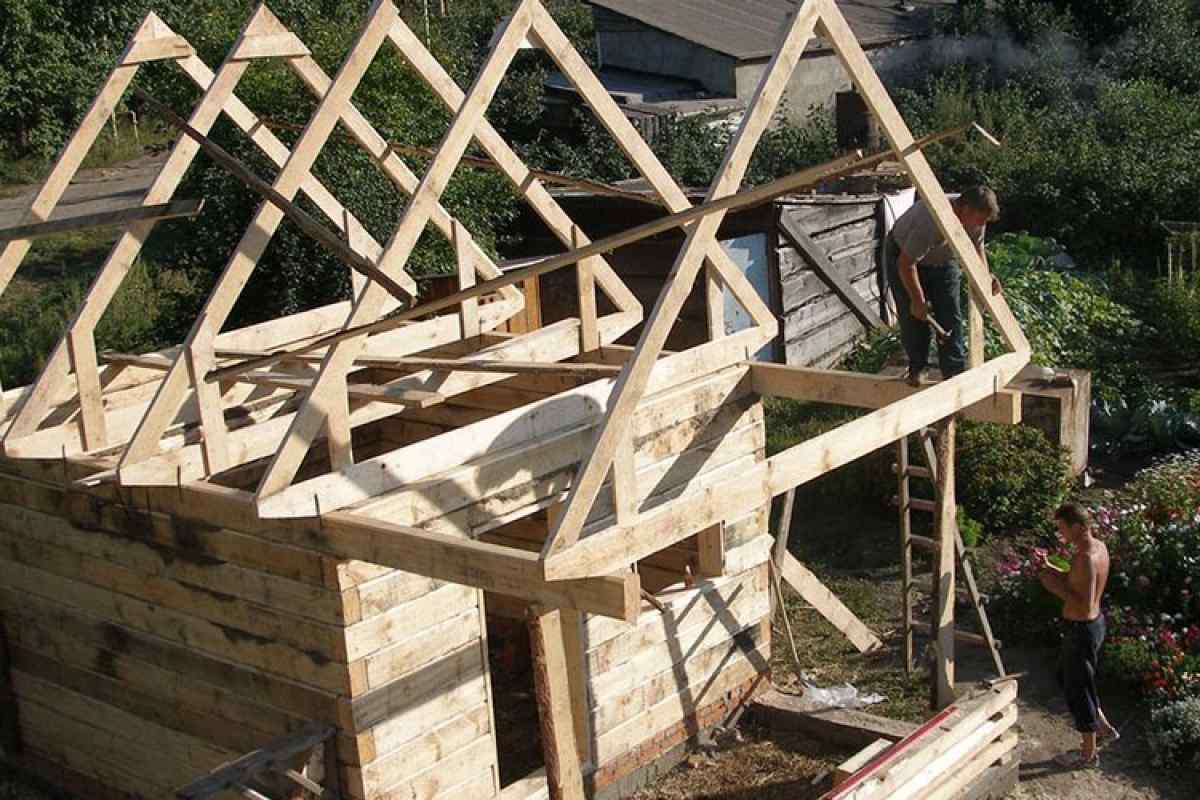 Як побудувати дерев 'яний дах