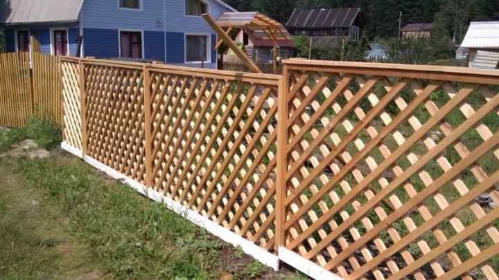 Як побудувати дачу і паркан